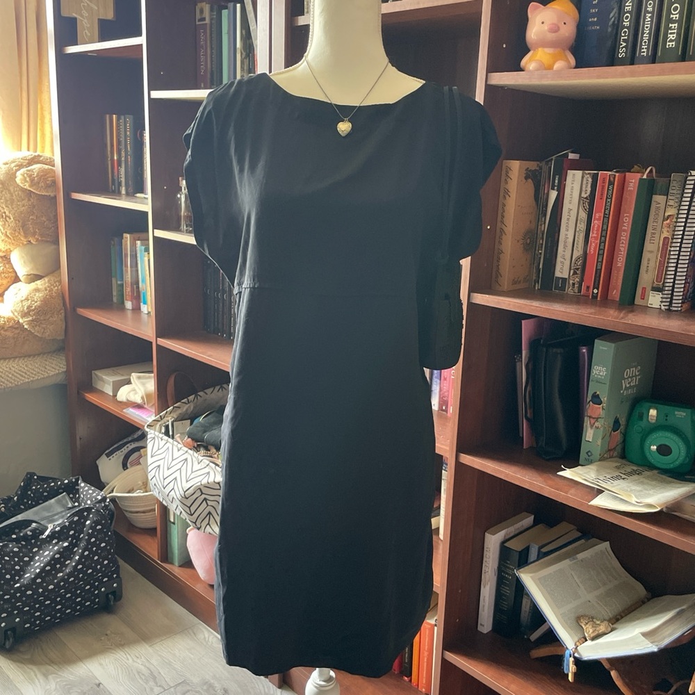 Old Navy Black Short-Sleeve Mini Dress